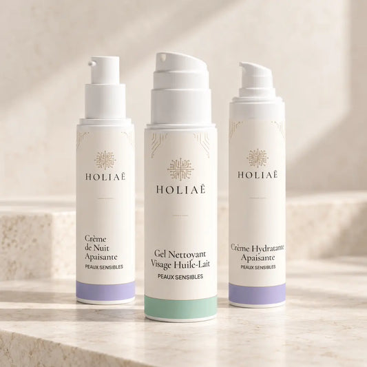 Routine Trio Peaux Sensibles HOLIAĒ avec nettoyant huile-lait, crème hydratante et crème de nuit apaisante