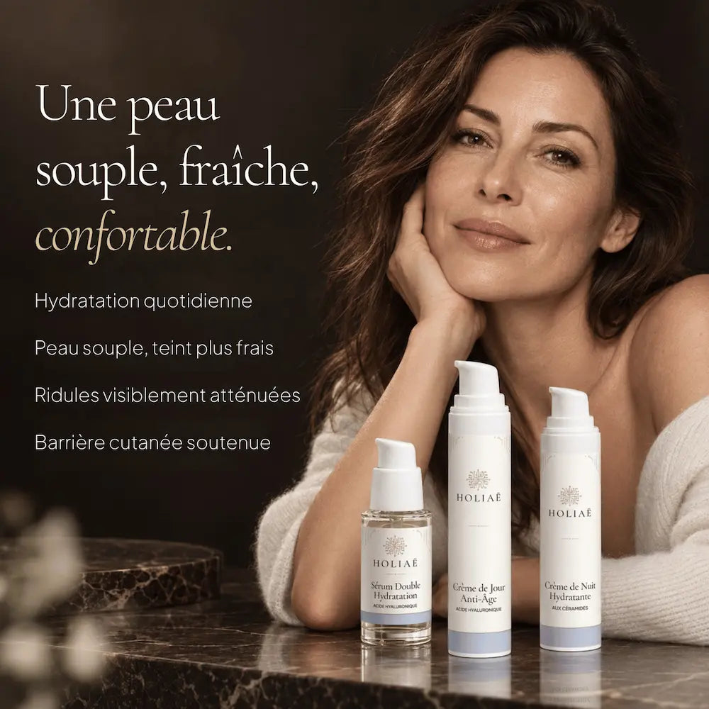 Femme avec la routine Hydratation Visage HOLIAĒ pour hydratation, souplesse et confort de la peau