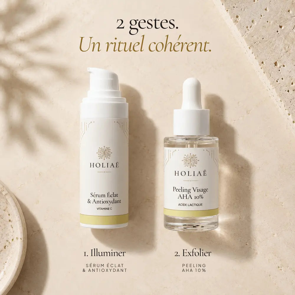 Sérum Vitamine C et peeling AHA 10 % HOLIAĒ présentés comme deux soins complémentaires pour l’éclat