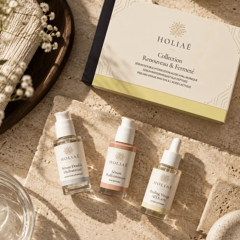 Coffret Peau Mature Renouveau et Fermeté HOLIAĒ en mise en scène premium