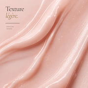 Texture légère et non grasse de la Crème Contour des Yeux aux Peptides HOLIAĒ en macro