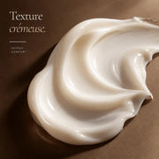 Texture nourrissante de la Crème Lissante Anti-Rides Rétinol-Like HOLIAĒ en macro