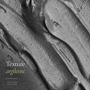 Texture crémeuse du Masque Visage aux Argiles Verte & Blanche HOLIAĒ en macro
