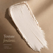 Texture fondante du Stick Solaire Visage SPF50 Sans Teinte HOLIAĒ en macro