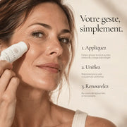Application du Stick Solaire Visage SPF50 Teinté HOLIAĒ directement sur la peau
