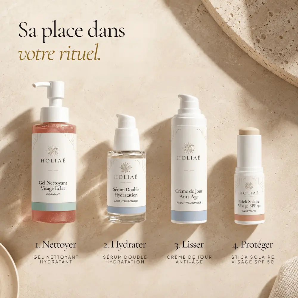 Sérum Acide Hyaluronique Double Hydratation HOLIAĒ présenté dans une routine visage avant la crème
