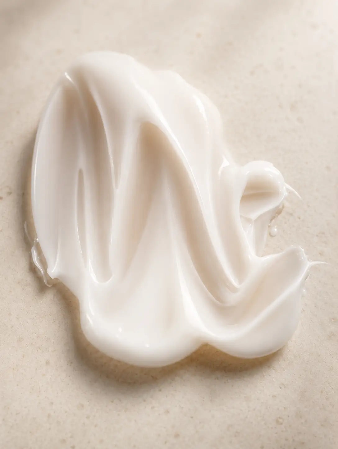 Crème Anti-Rides Rétinol-Like HOLIAĒ – texture du soin