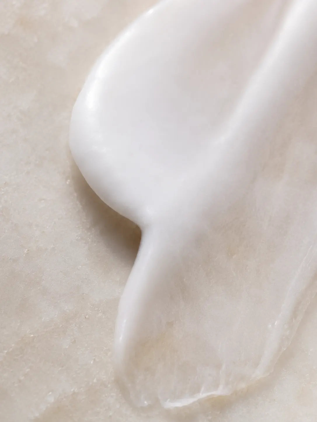 Crème de Nuit Hydratante aux Céramides HOLIAĒ – texture du soin