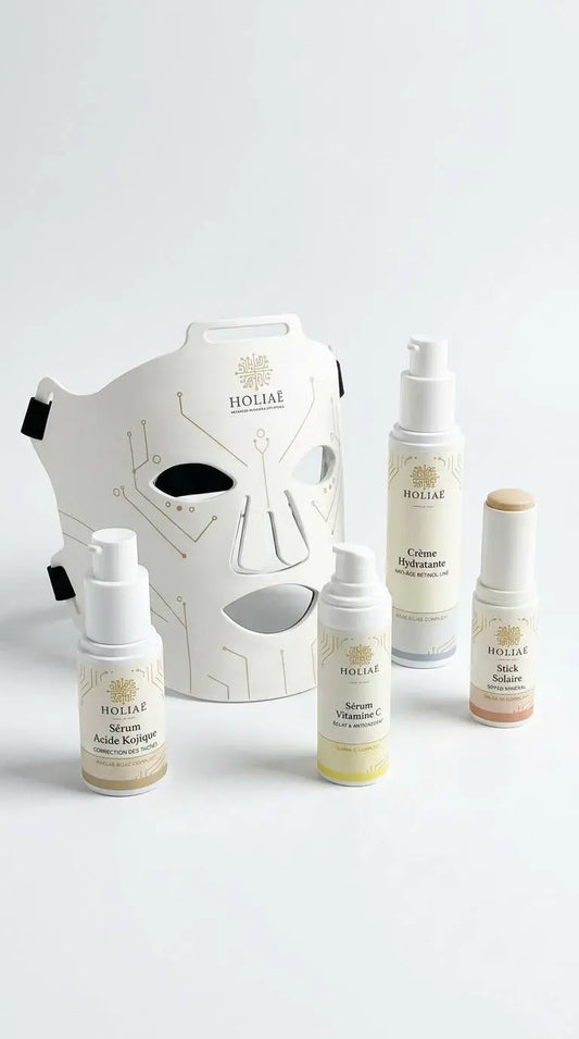 Cure LED intensive anti-taches combinant masque LED et routine complète pour améliorer l’uniformité et la régularité du teint.