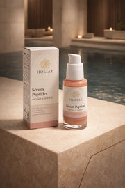Sérum peptides anti-âge dans un spa luxueux pour raffermir et lisser la peau