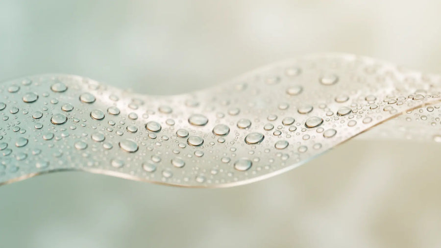 Sodium PCA et acide hyaluronique – brume hydratante Holiaē qui relance l’hydratation naturelle